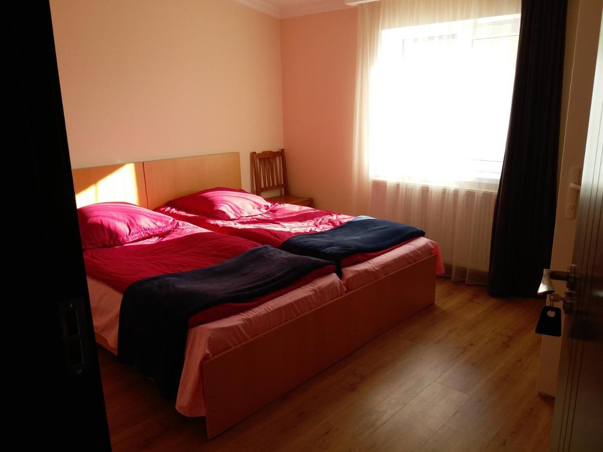 Guest House Qubi Stepantsminda Exterior foto